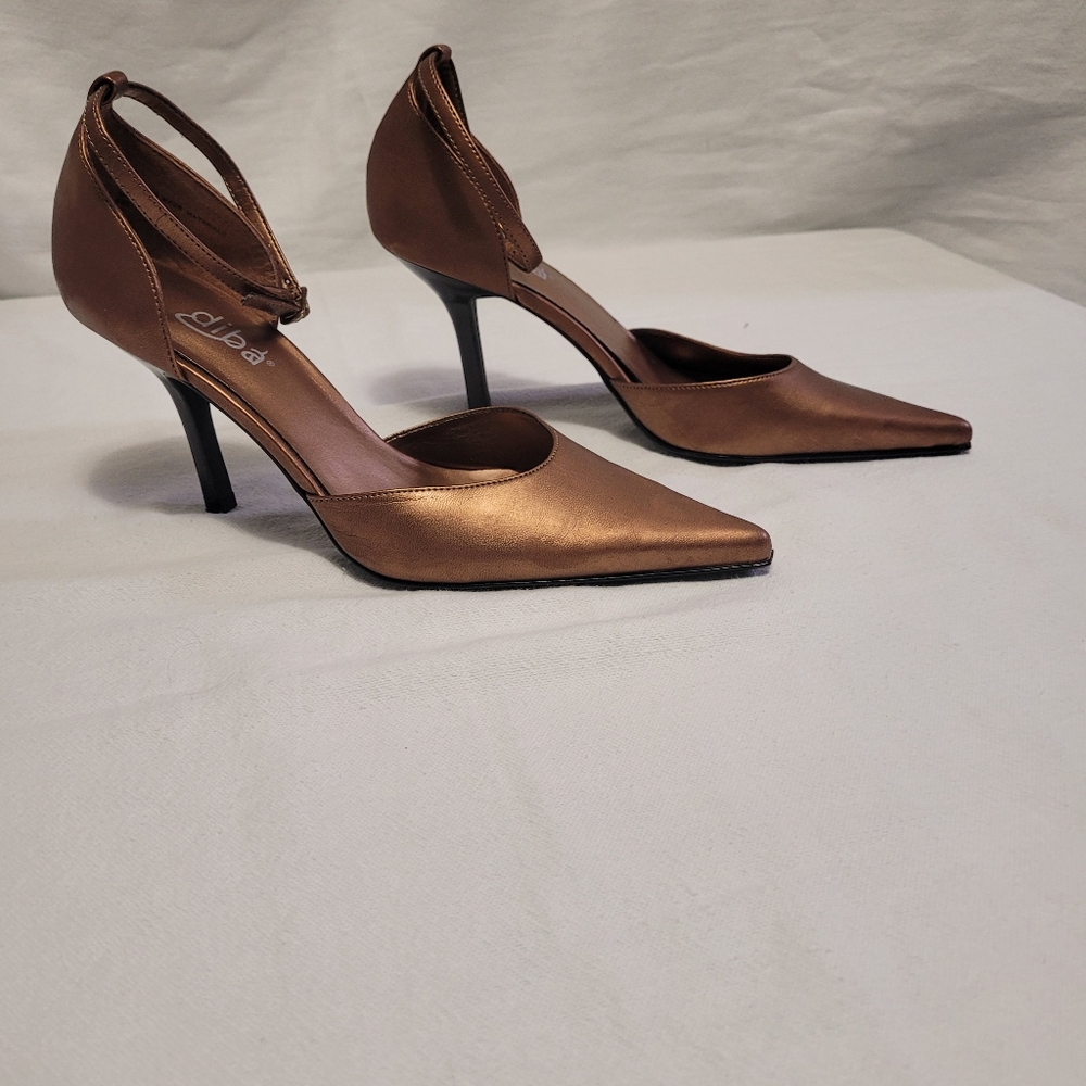 Shoes - Picture 3 of 3